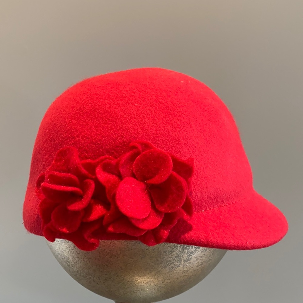 Red girls brand new cloche wool floral hat!
